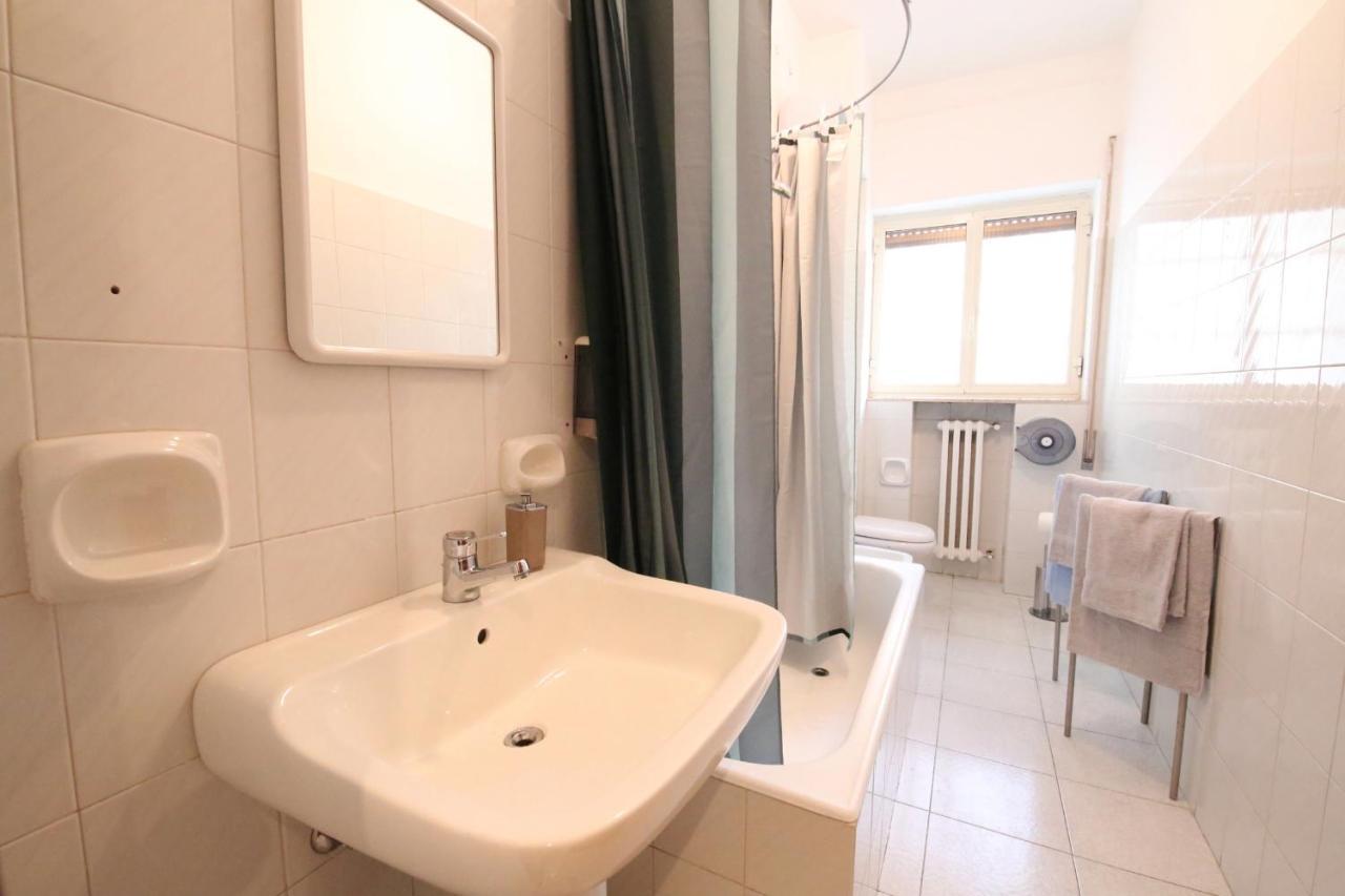 Cavour & Savoia Hotel Бари Екстериор снимка
